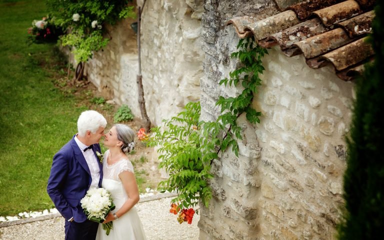 Mariage au chateau dans le Lubéron. Photographe mariage Provence
